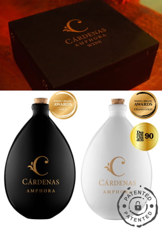 01 CAIXA DUPLA + 01 CARDENAS AMPHORA WINE MERLOT 2016 (BRANCA) + 01 CARDENAS AMPHORA WINE TANNAT 2017 (PRETA)