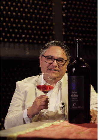 KIT 04 - PASSARO DA LUA MERLOT 2016 (3 LITROS) + CAIXA DE MADEIRA (VAZIA)