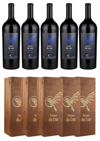 KIT 05 - 5 GRFS (LOTE 01/50 ATÉ 05/50) PASSARO DA LUA MERLOT 2016 (3 LITROS) + 05 CAIXAS DE MADEIRA (VAZIAS)